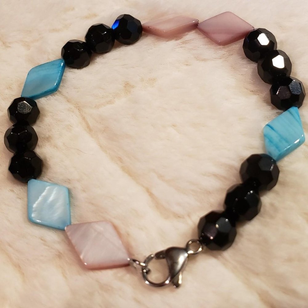 Black Pink Blue Beaded Bracelet 7 inches long Handmade Beautiful